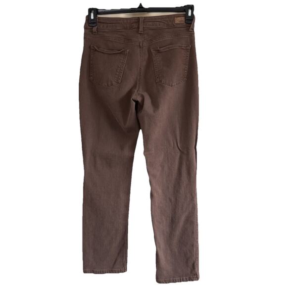 Lee Jeans Women’s Brown 8 Short Regular Fit Straight Leg Mid-Rise Jeans - Picture 2 of 13